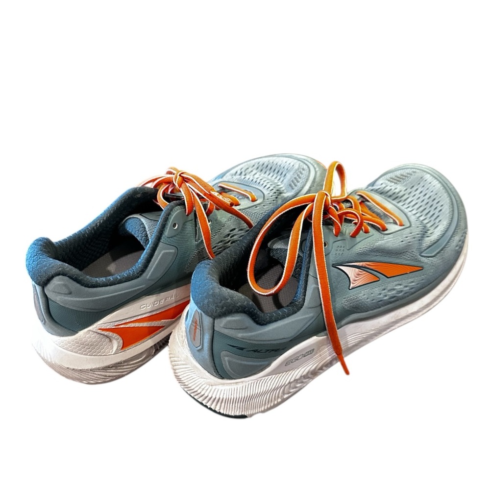 Alta size 8 running shoes